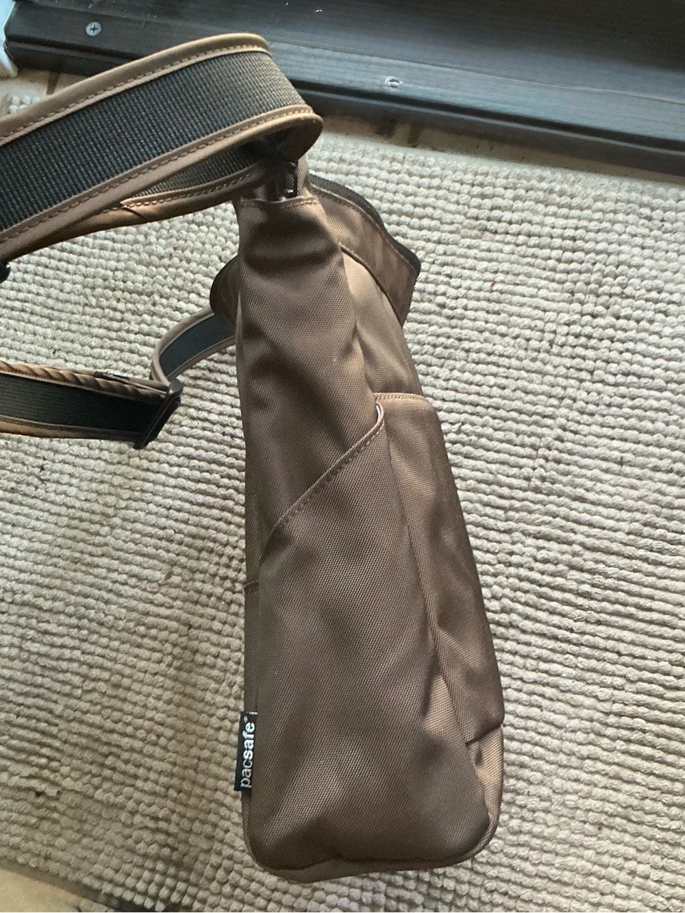 NWOT PACSAFE CitySafe 200 bag - Picture 2 of 5